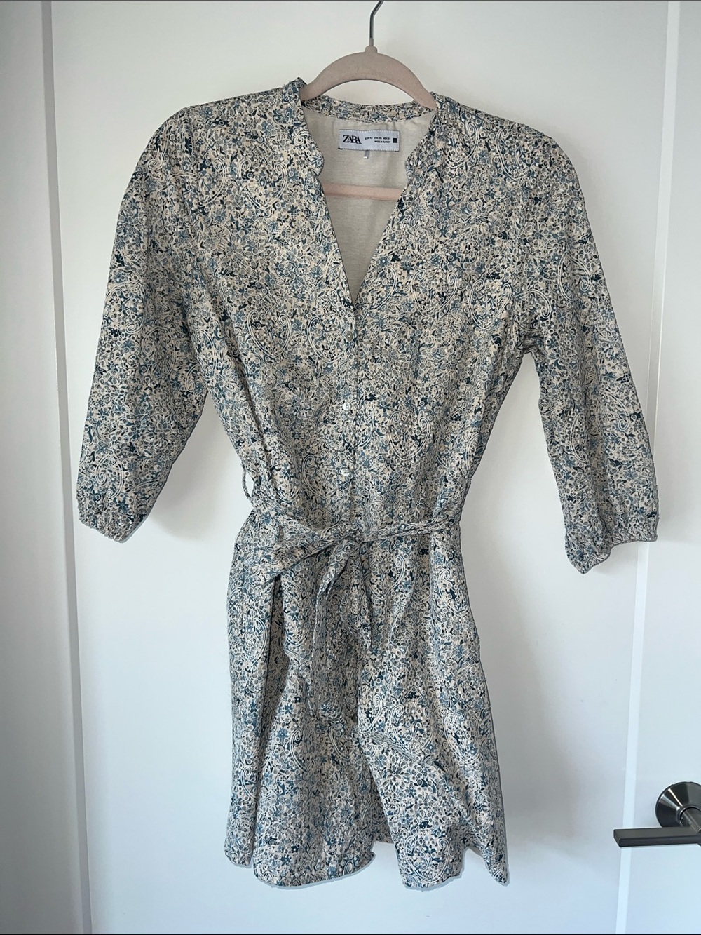 Zara Cream and Blue Floral Button-Front Tie-Waist Dress